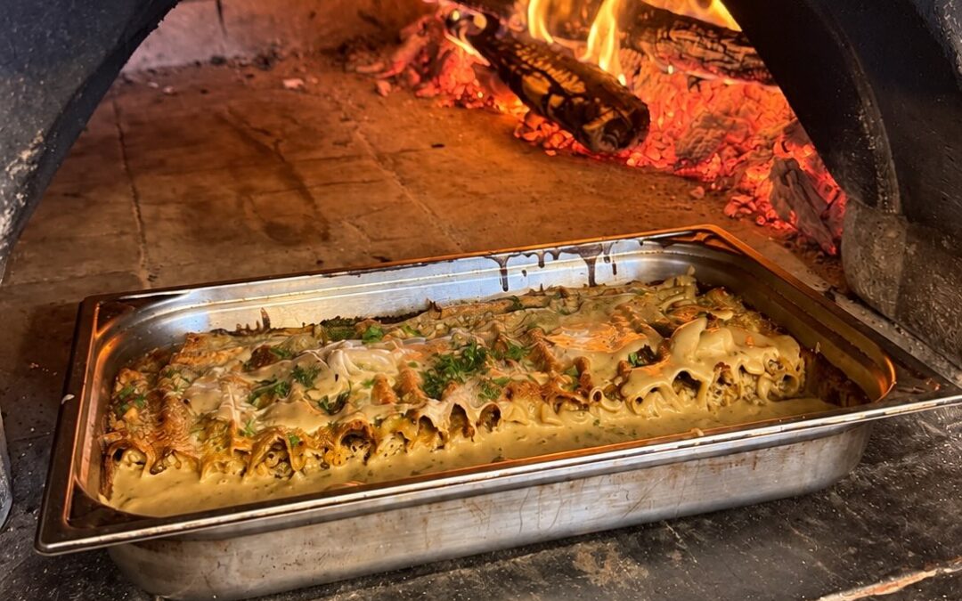 Cannelloni aux cèpes, girolles et ricotta : l’automne passe au four à bois